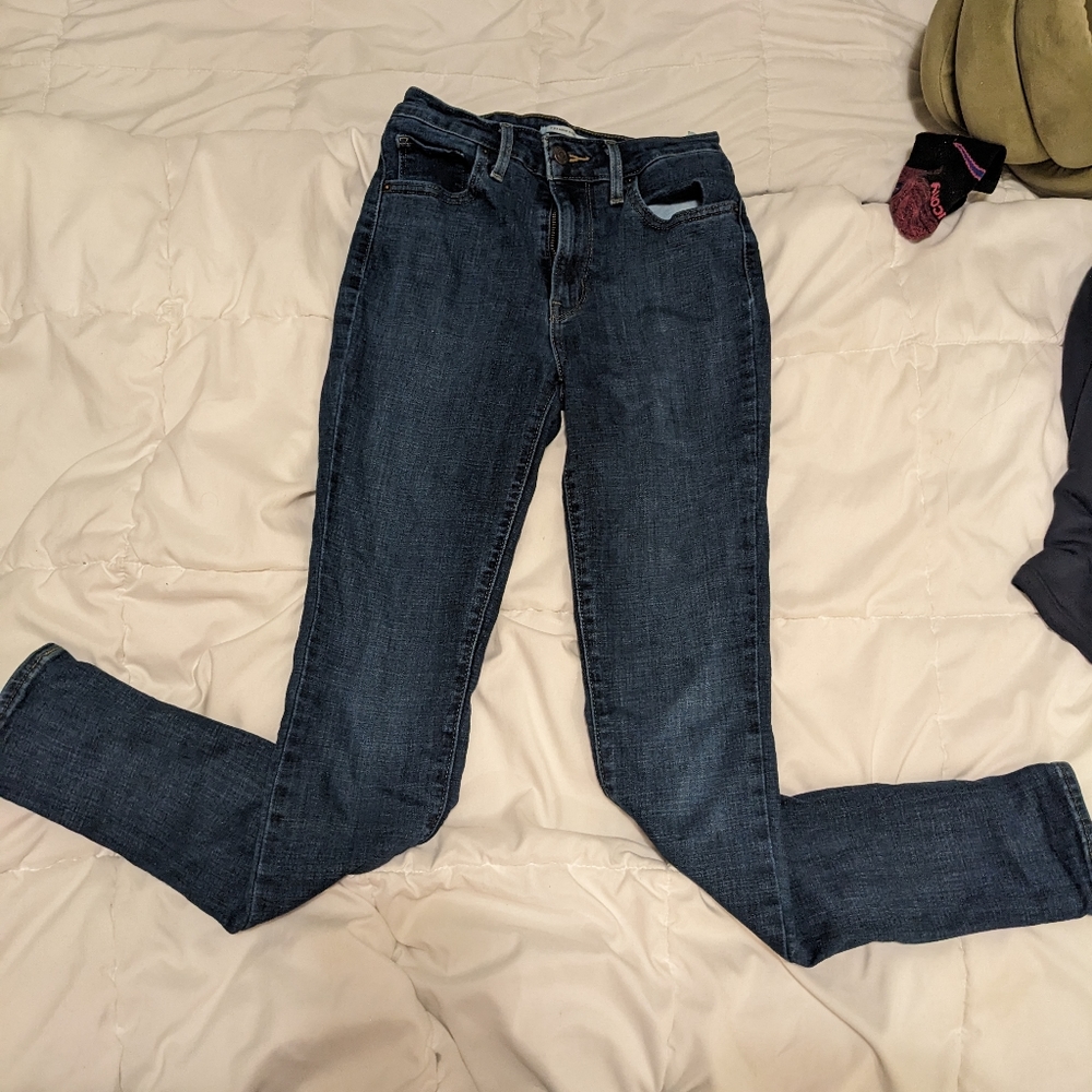 Levi's 721 high rise skinny jeans size 26 dark blue